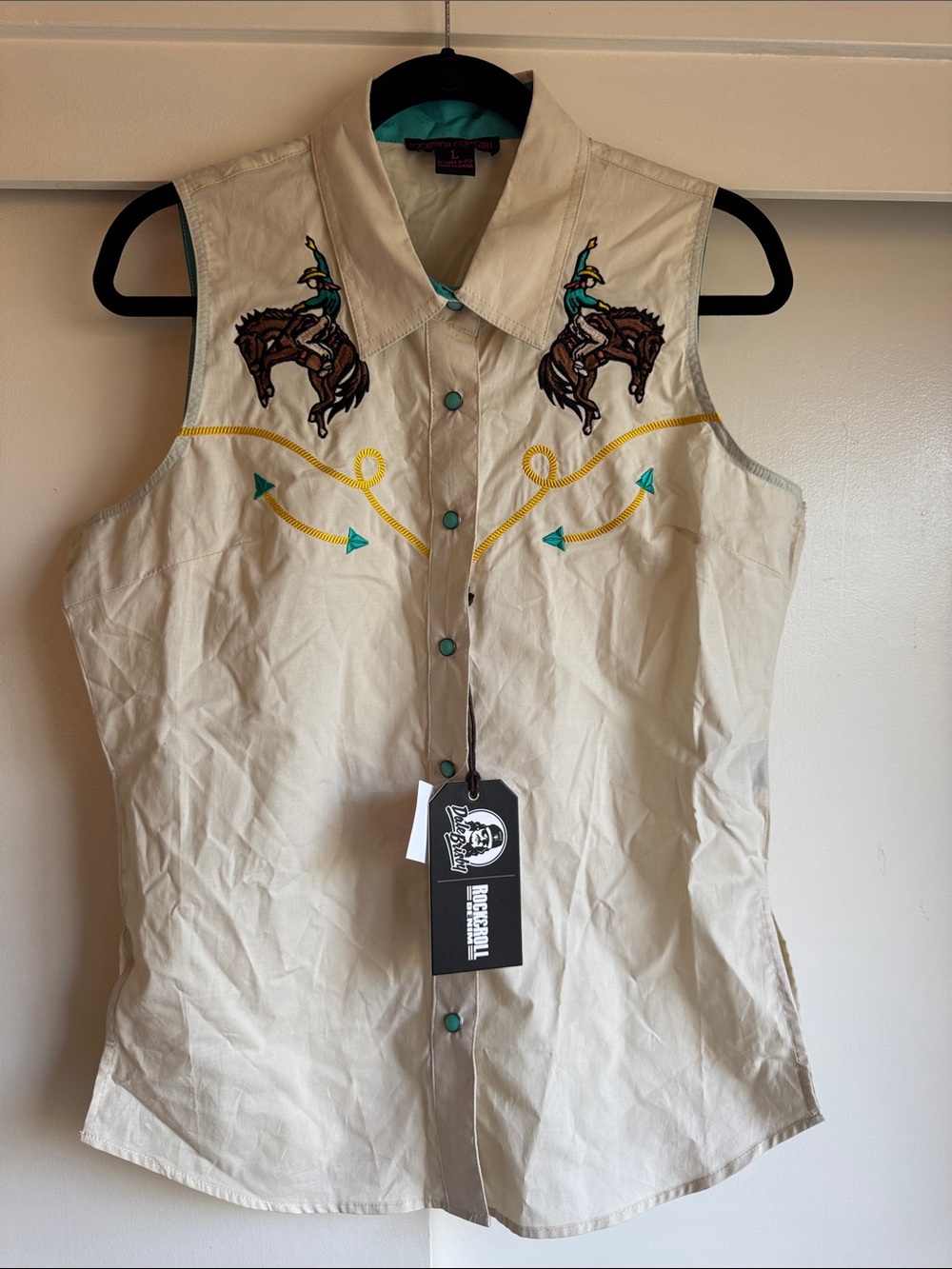 Rock & Roll Cowgirl Shirt snap buttons size large sleeveless cowboy bronco